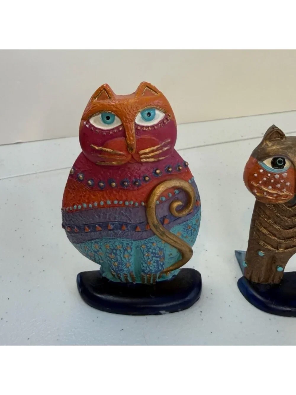 Laurel Burch Vintage 90s Colourful Resin Cats Lot of 2 Cat Lady Decor Red blue